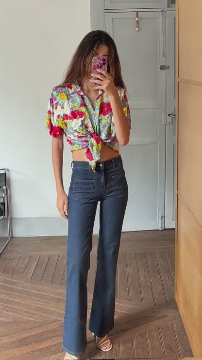 Vintage floral summer blouse, 80s/90s retro style