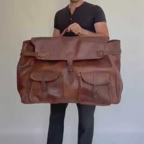 Oversized vintage leather travel bag – 66x40x30cm – distressed patina – large weekender holdall – real leather with lined interior