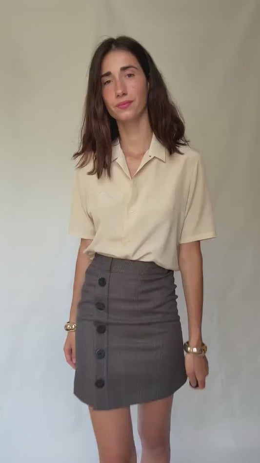 Vintage Burberry London light blouse, cotton feel, relaxed fit, button, down, minimalist classic, US L, office versatile