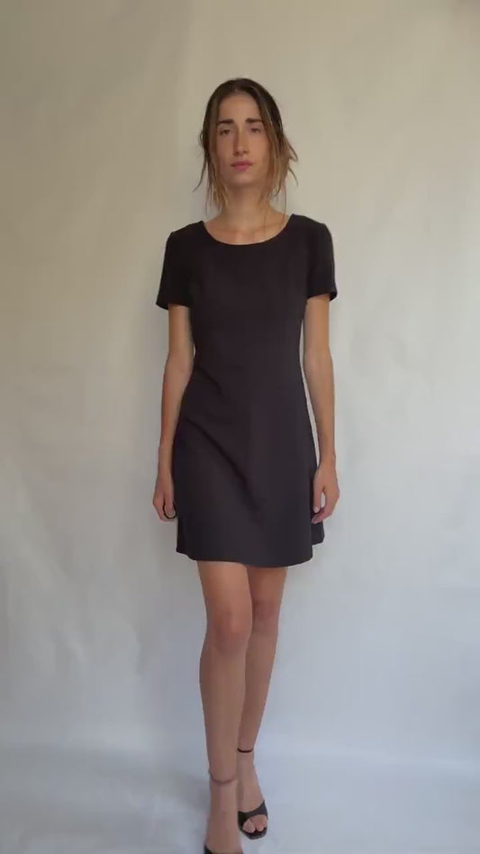 Sisley Minimalist Black Mini Dress – Soft Stretchy Fit – Size M