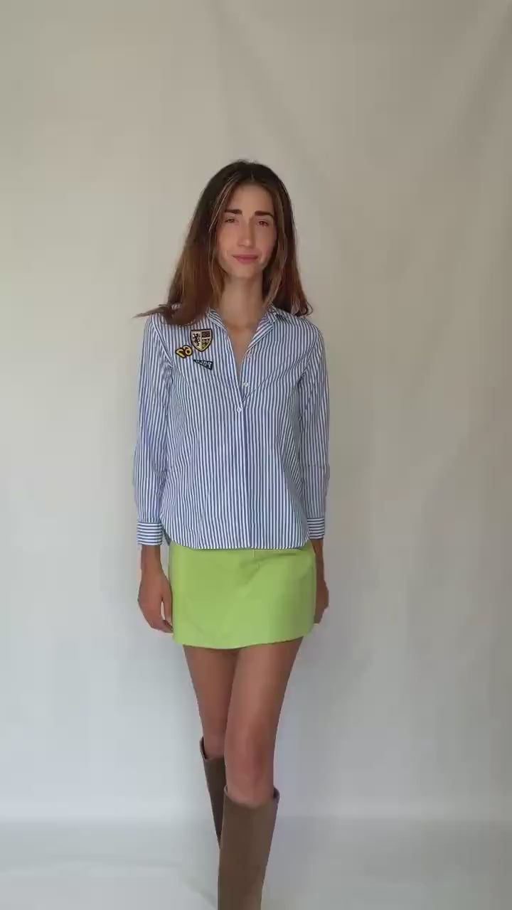 Ralph Lauren crest patch stripe shirt in blue white 100% cotton, preppy Ivy League vibe, schoolcore button-up – fits like US size S