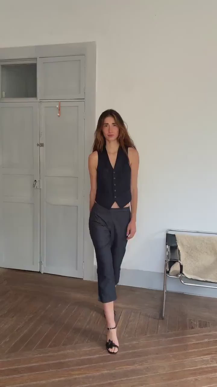 Vintage Moschino Cheap and Chic Cropped Pants – Size M, Luxury Designer Trousers