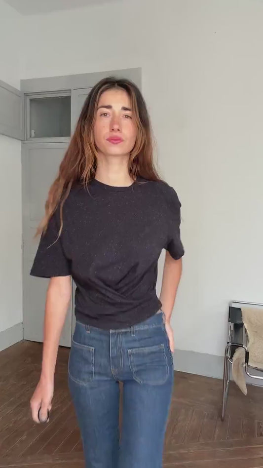 Black speckled cotton t-shirt, twist detail, casual streetwear, Rooney Mara vibe, US XS, daytime chic