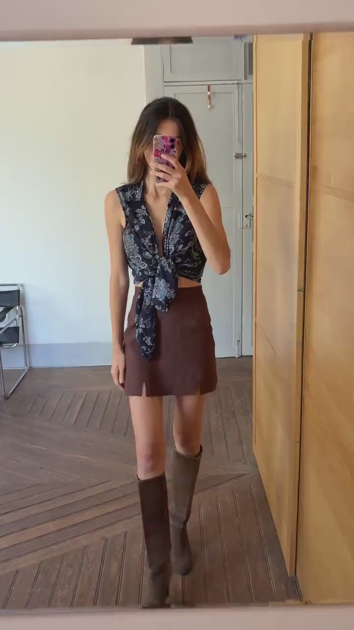 Vintage floral sleeveless blouse, navy blue summer button-up, boho chic retro top, lightweight paisley shirt, tie-front or loose-fit styling