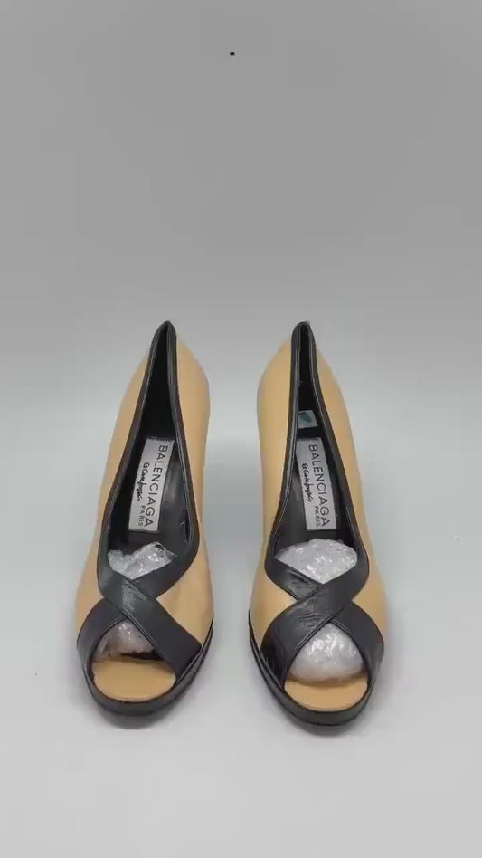 Rare Vintage Balenciaga tan black leather heels US8.5, made in Spain, peep toe sculpted heel, elegant designer shoes in genuine leather