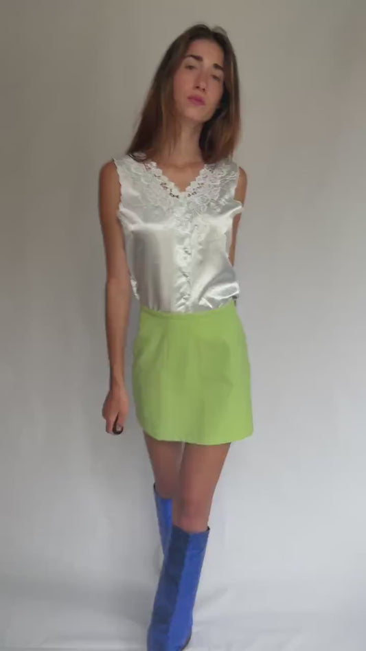 Vintage satin blouse by Cindrela – delicate lace trim & satin buttons – romantic ivory cami top – size 10