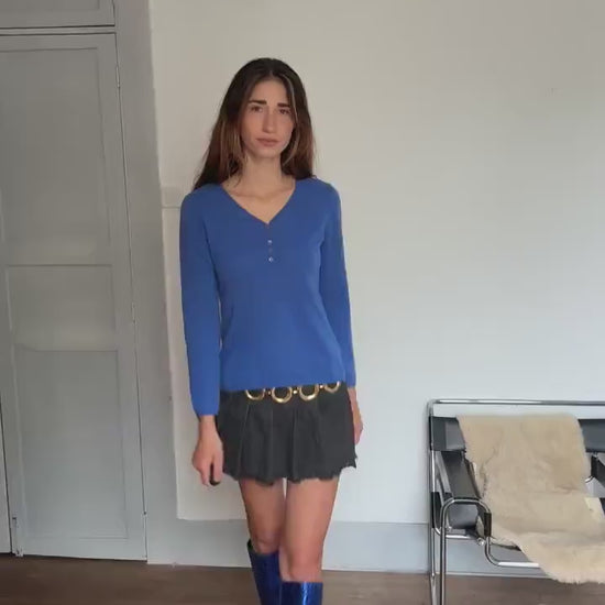 Vintage Caroll Paris 100% Cashmere Sweater in Cobalt Blue – Soft V-Neck Pullover, Timeless French Knit, Secondhand Treasure
