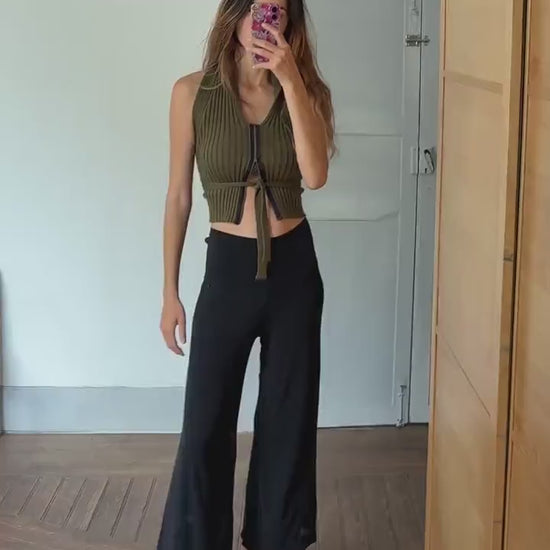 Cora Kemperman black wide leg soft pants,  elastic waist cropped flowy trousers | lounge travel casual minimalist style, Size M