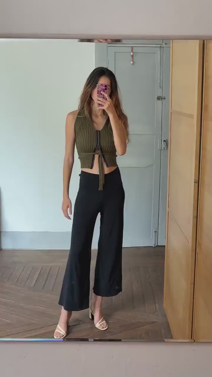 Cora Kemperman black wide leg soft pants,  elastic waist cropped flowy trousers | lounge travel casual minimalist style, Size M