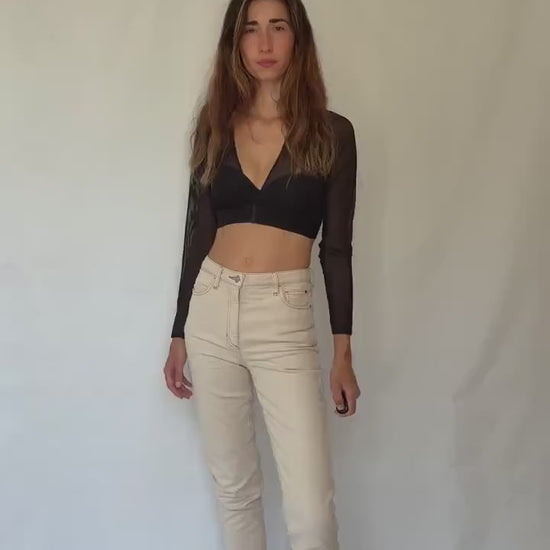 Vintage Guess off-white mom US size 2 fit,  jeans with zipper fly – high rise tapered ankle fit, cotton feel, 90s minimal casual streetwear