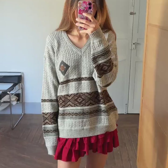 True Vintage light grey jumper by Surf Club, Wool and alpaca blend v neck pullover, Made in Italy retro knit vest